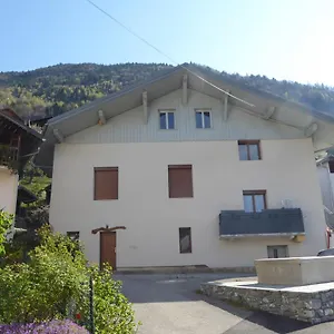 75m2 Duplex Au Cœur Du Village De Appartement