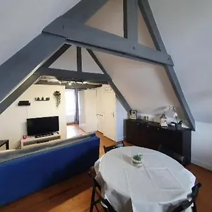 https://appartement-centre-ville-saint-pol-de-leon.inbrittany.com