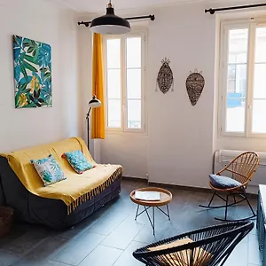 https://grand-2-pices-rnov-climatis-vieil-antibes-proche-port.fr-provencehotel.com